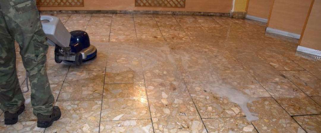 Čištění mramorových podlah